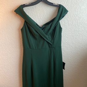 Lulus  Emerald green long gown